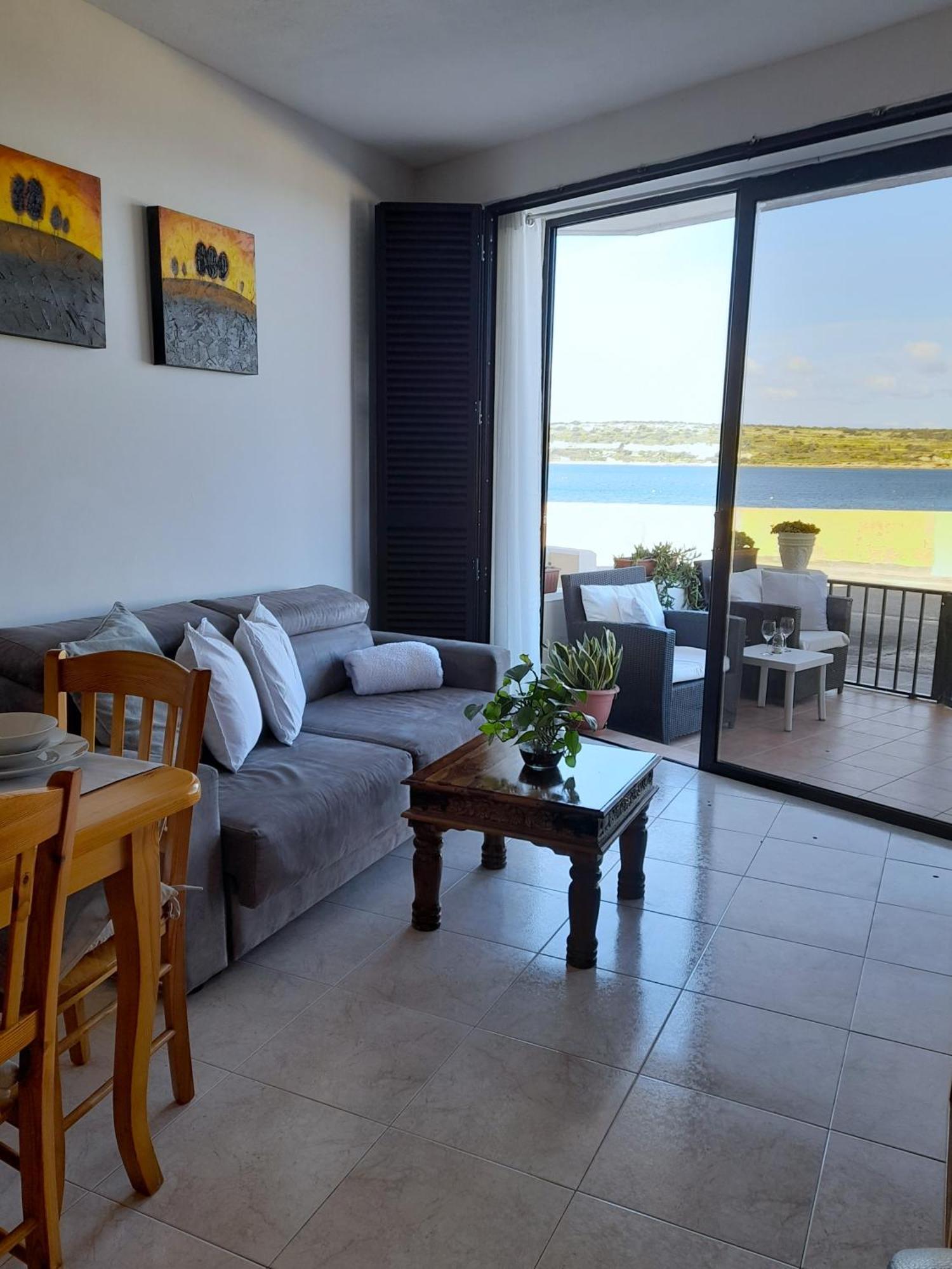 Seafront Maisonette Ocean Views & Terrace المليحة المظهر الخارجي الصورة